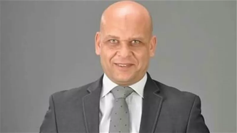النائب محمد الحناوى يطالب بعزل 