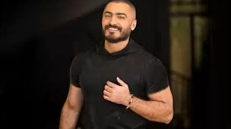 تامر حسنى يشعل تويتر .. لهذا السبب