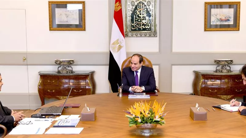الرئيس يتابع الموقف التنفيذي بعملية التطوير بهيئة قناة السويس