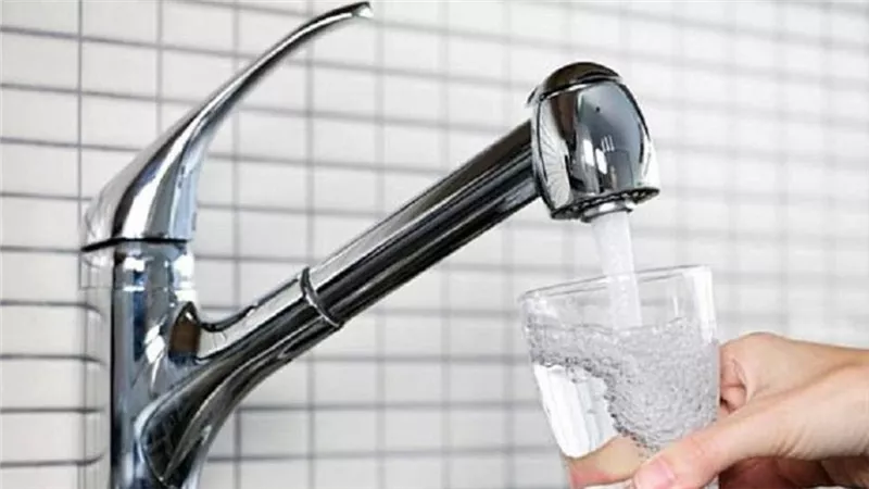 هل لمياه الحنفية تاثير على اسنانك