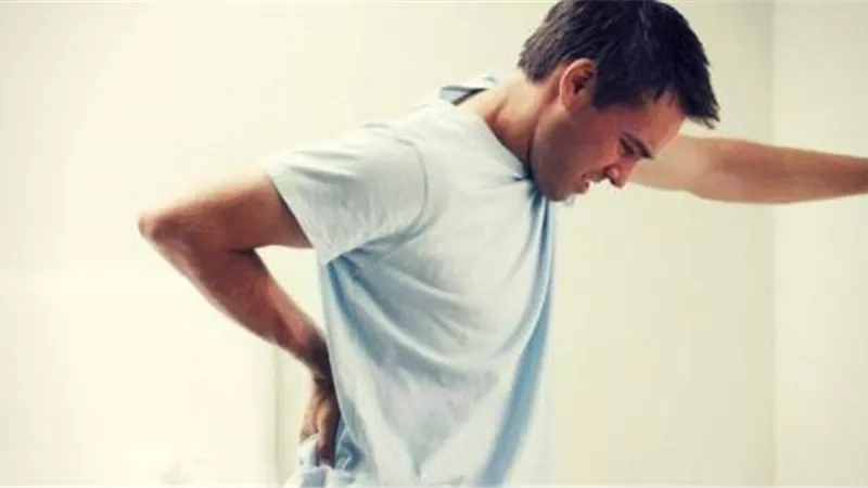 للرجال فقط.. ٨ علامات تشير للاصابة بالتهاب البروستاتا