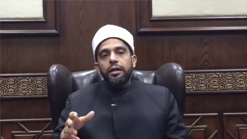 هل يحسب ثواب ختمة القرآن المجمعة بين مجموعة من الأصدقاء؟..فيديو