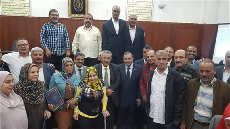 تكريم العاملين المتميزين بشركة 