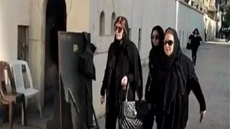 نجوم الفن يشاركون فى جنازة المخرج سمير سيف.. صور