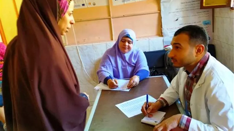 توفير العلاج بالمجان لـ 1586 مريضا فى قافلة ببنى عدى ناصر