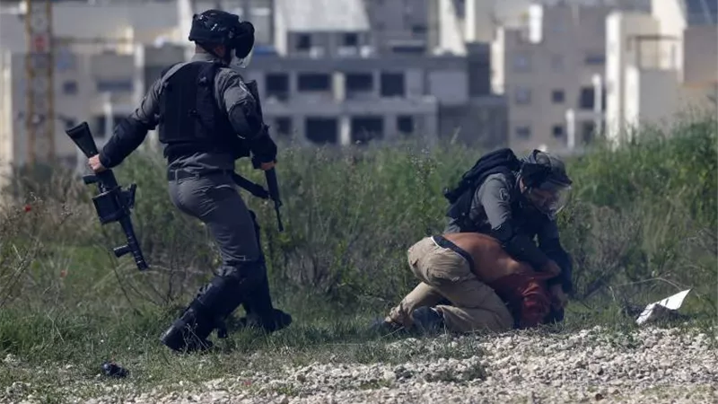 إصابة عشرات الفلسطينيين بمواجهات مع الجيش الإسرائيلي في الخليل