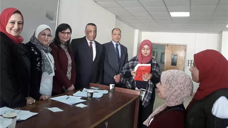 المصرى.. يتفقد إجراء إمتحانات الشفوى للفصل الدراسي الأول بآداب طنطا