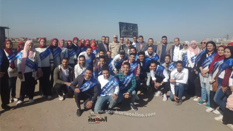 طلاب جامعة بنها يزورون المفرخ السمكى بالعباسة