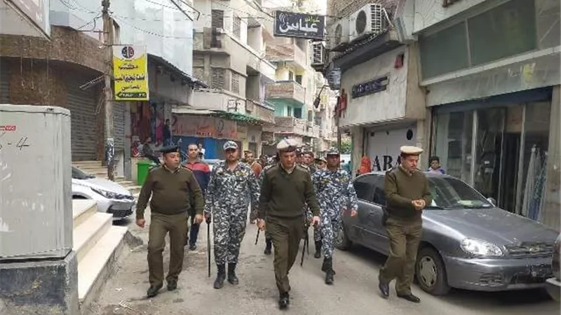 رفع الاشغالات وصيانة أعمدة الانارة بالزقازيق
