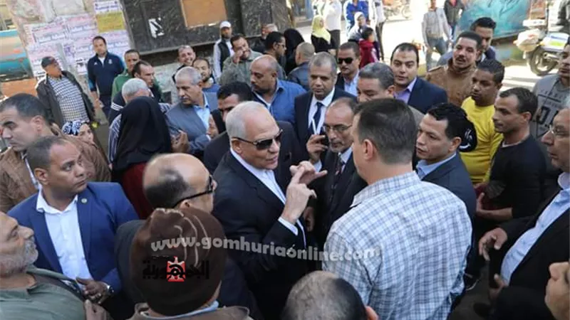 محافظ الجيزة يوجه بحظر وضع صناديق القمامة بجوار أكشاك الكهرباء