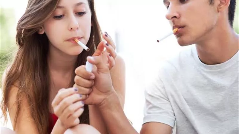 ٤ أسباب تؤدي لانحراف ابنك.. تعرف عليها