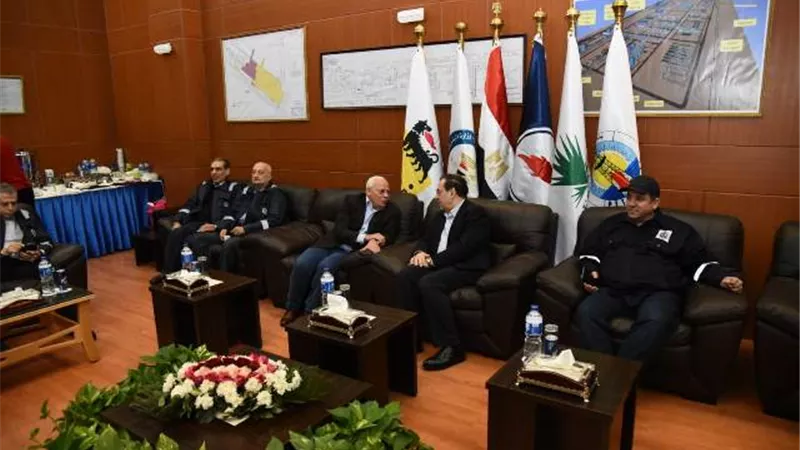 وزير البترول ومحافظ بور سعيد لطاقة البرلمان من قلب 