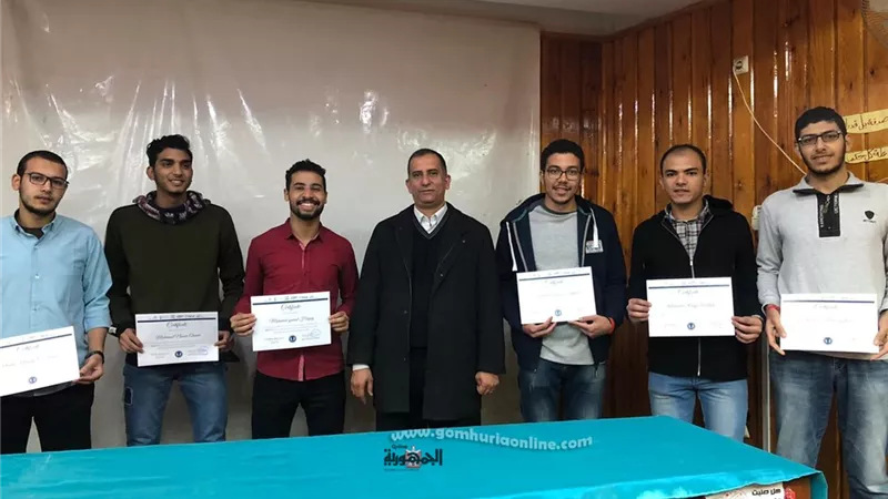 نشاط علمي كبير بكلية الصيدلة بجامعة الأزهر بأسيوط