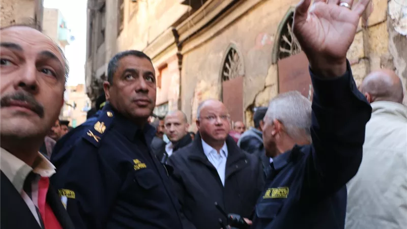 انهيار عقار قديم بحى بولاق وانتشال خمسة مصابين احياء دون ضحايا