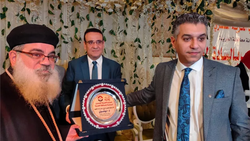الحرية المصري يكرم طبيب الغلابة وأبطال ذوي الإعاقة بطنطا