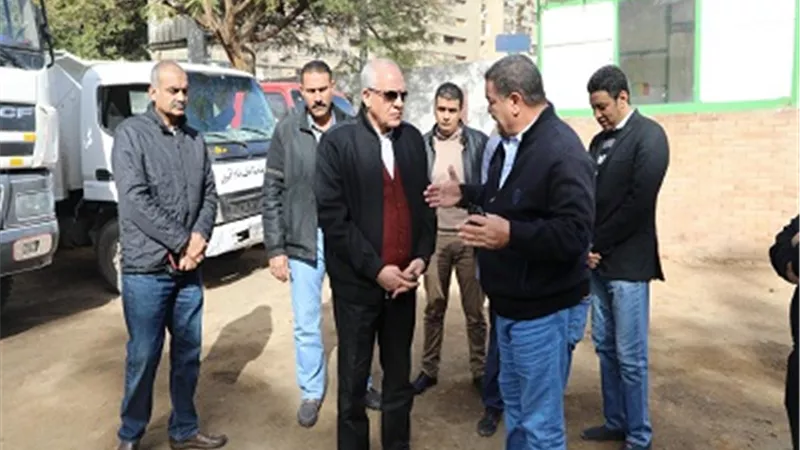 راشد يتفقد حالة النظافة والاشغالات بالطرق والمحاور الرئيسية
