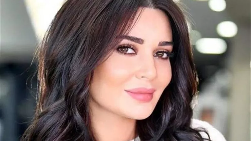 هجوم لاذع على سيرين عبد النور بسبب فستانها المثير .. صور