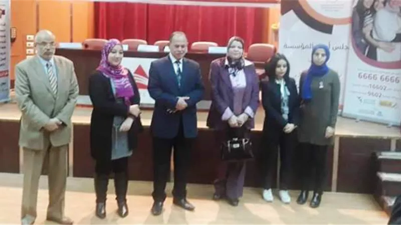 ندوة توعوية عن الاكتشاف المبكر لاورام الثدى بمكتبة مصر العامة صور