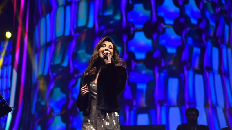 نانسي عجرم والعسيلي يتألقان في حفل جماهيري ضخم.. صور