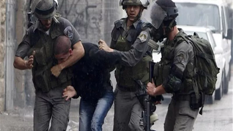 الاحتلال الإسرائيلى يعتقل شابا فلسطينيا قرب حاجز الجلمة شمال الضفة الغربية