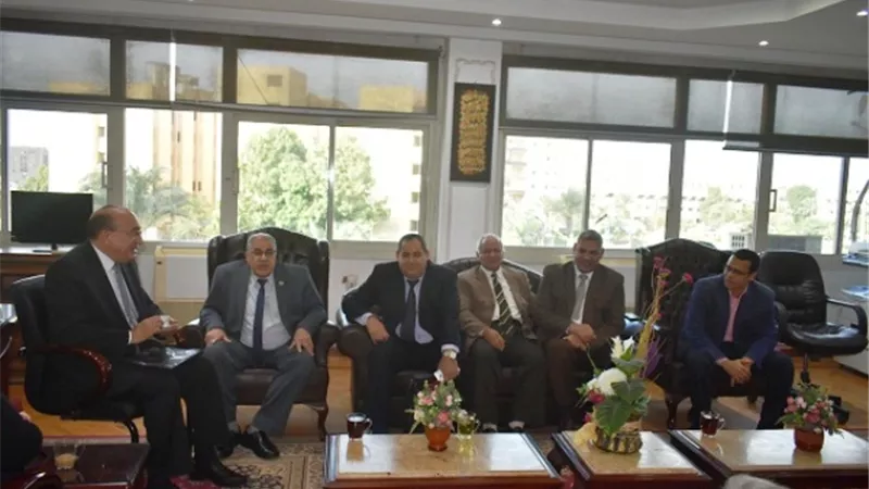 جودة التعليم تعيد تقييم كلية التربية فى جامعة الفيوم.. بالصور