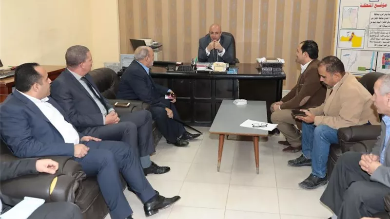 محافظ بني سويف يتفقد مصانع بياض العرب الصناعية