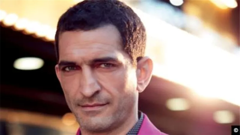 بلاغ يتهم عمرو واكد بالتحريض ضد مصر وقيادة خلية إرهابية