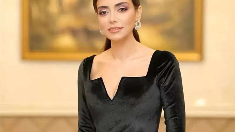سارة الطباخ: إسعاد يونس مثلي الأعلي واتمني تحقيق نفس مكانتها
