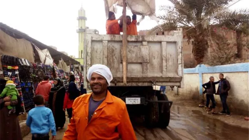 رفع 90 طن قمامة وتحرير 13 محضرا فى حملة باهناسيا