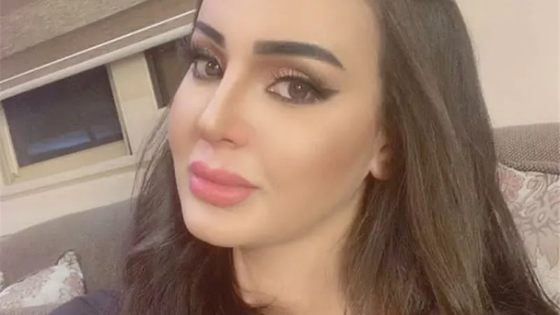 إطلالة رقيقة للفنانة شيماء الحاج من لندن