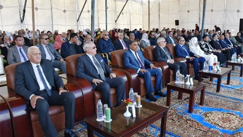 شعيب وثلاثة محافظين سابقين لمطروح يحتفلون بعيد مطروح القومى.. بالصور