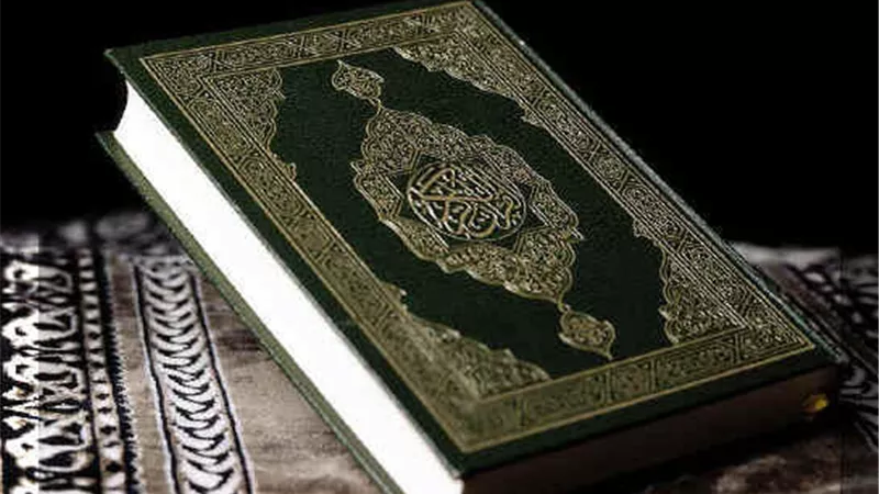 هل يجوز وضع المصحف في السيارة بقصد الحفظ والبركة؟..المفتي يجيب