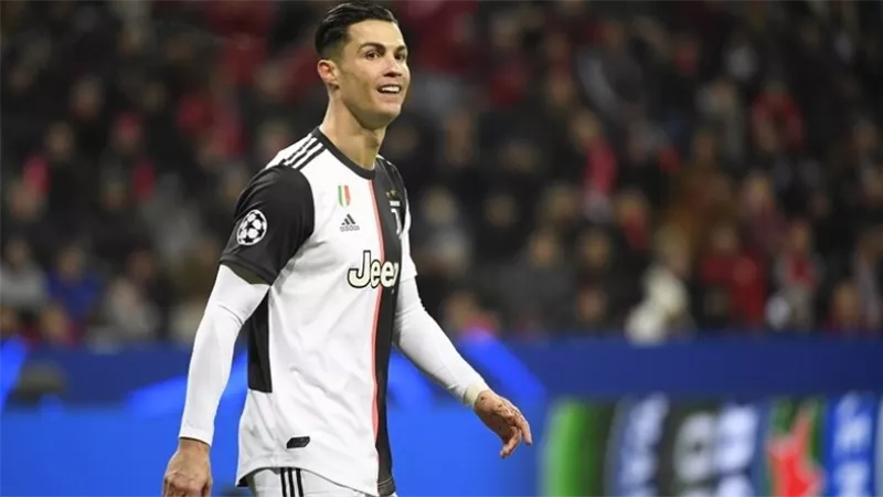 الدورى الإيطالى.. كريستيانو رونالدو يقود يوفنتوس للصدارة بثلاثية فى شباك أودينيزى
