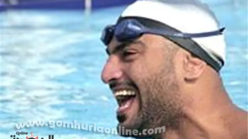 بالفيديو : باروكي أبن الإسماعيلية يستعد لعبور المانش بالزعانف من الغردقة