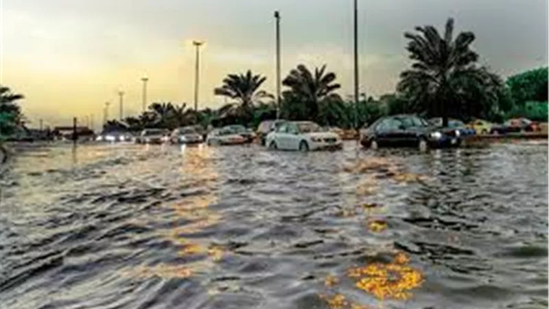 شوارع ومستشفيات في الكويت تغرق بمياه الأمطار