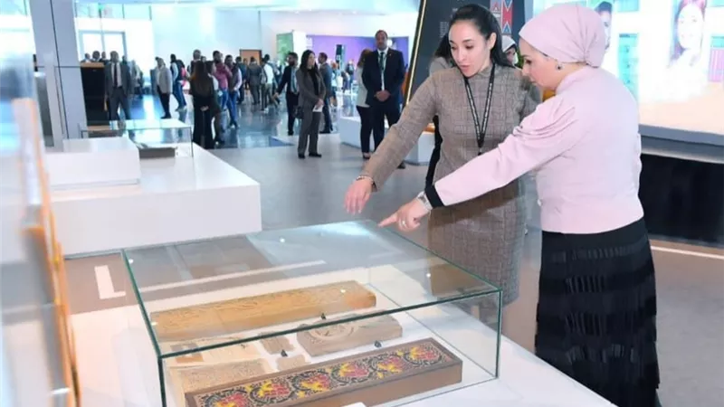 قرينة الرئيس : منتدى الشباب قدم تصميما متميزاً للمتحف الداخلى وعبر بحق عن الشخصية المصرية
