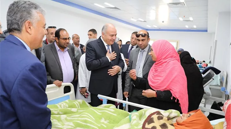 محافظ قنا ورئيس جامعة جنوب الوادي يتفقدان سير العمل بمستشفى مرزوق عبد الوهاب المرزوق