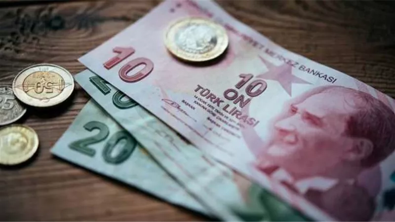 هبوط الليرة التركية لأدنى مستوى منذ شهرين