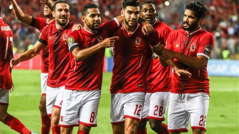 نجم الاهلى يثير الجدل من جديد بتغريدة على تويتر