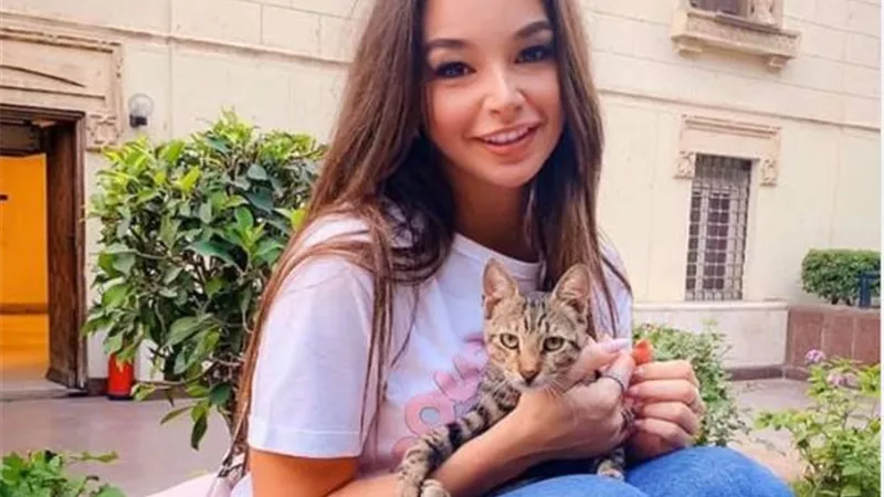 صورة جديد للراقصة جوهرة تشعل السوشيال ميديا