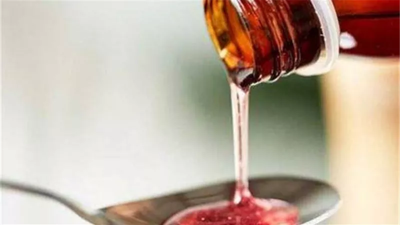 بالفيديو : سائل شفاف يفضح تهريب شحنة مخدرات بموسكو