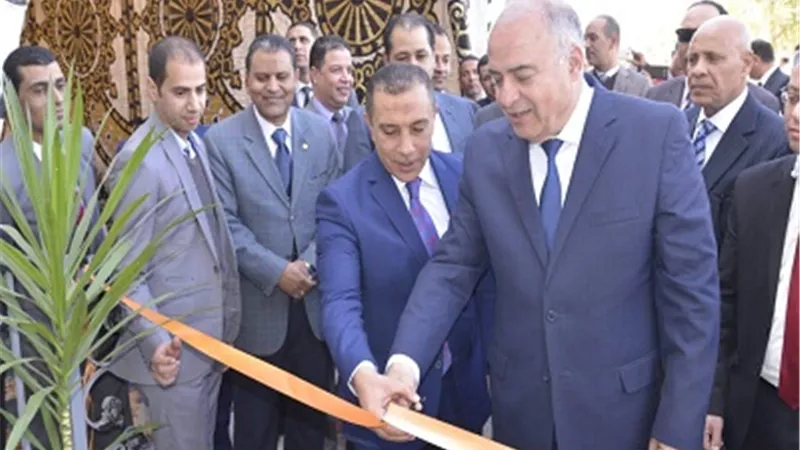 مساعد وزير العدل ومحافظ قنا يفتتحان إدارة المعامل الكيميائية لفحص قضايا المخدرات