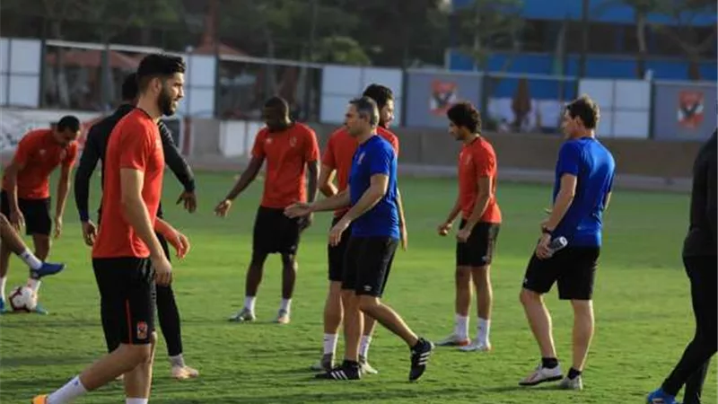 محاضرة فنية للاعبى الاهلى من فايلر قبل لقاء الاسماعيلى