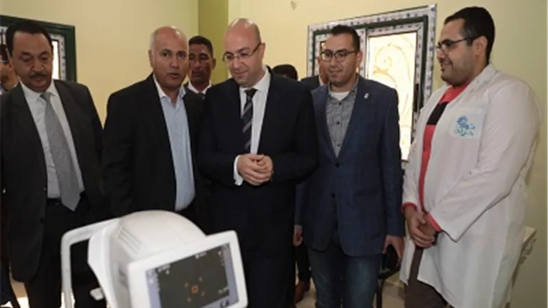 محافظ بني سويف يتفقد القافلة الطبية ضمن المبادرة الرئاسية