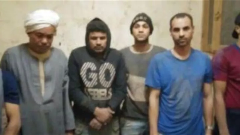 سرداب تحت الأرض يقود للقبض على عصابة تنقيب عن الآثار بأخميم
