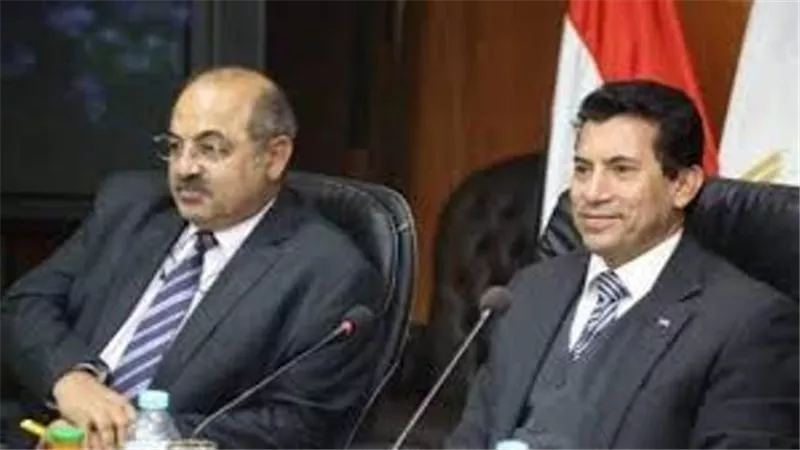 أشرف صبحى يبحث مع رئيس الأوليمبية استعدادات طوكيو 2020 وتعيين لجنة لإدارة رفع الأثقال