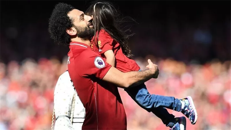 بالفيديو.. مكّة بطلة إعلان محمد صلاح تشعل السوشيال ميديا