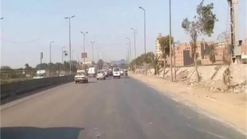 انتظام حركة المرور بطريق إسكندرية الزراعى