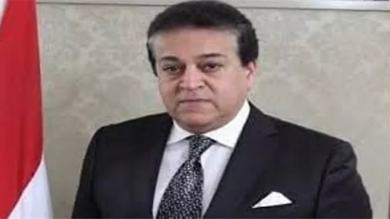 التعليم العالي : منح دراسية مقدمة من الهند والمجر