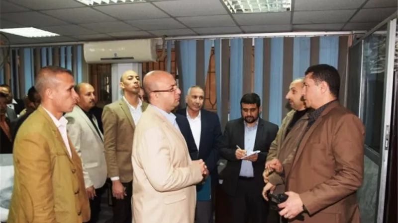 محافظ بنى سويف يؤكد على أهمية التواجد بين المواطنين.. بالصور